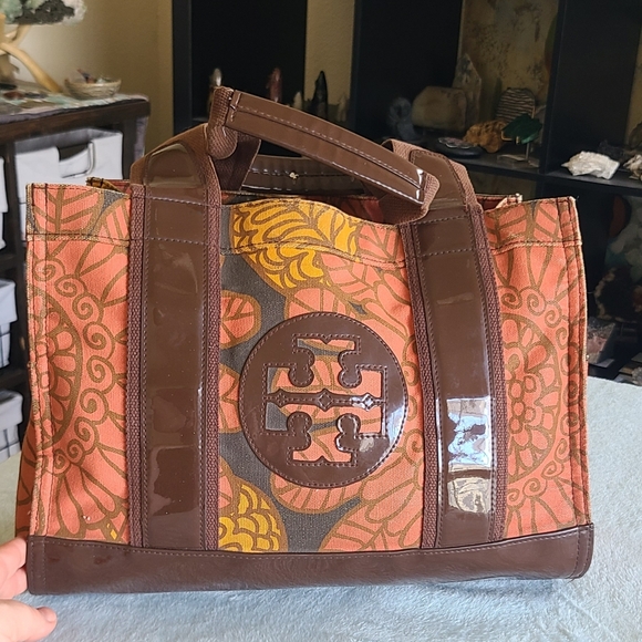 Tory Burch Handbags - Tory Burch Floral Tote Bag